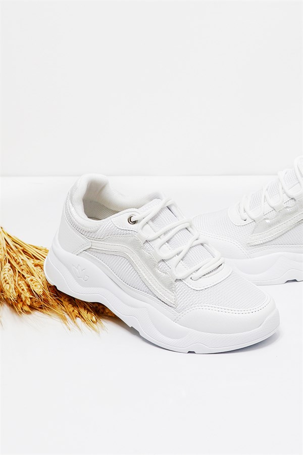 Beyaz Kadın Spor Ayakkabı 142