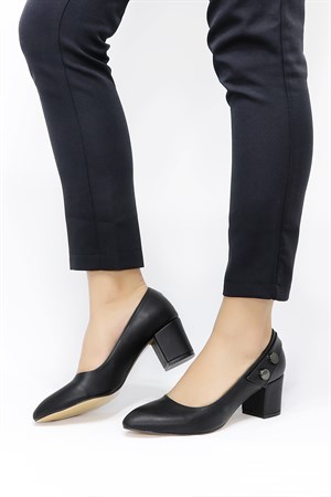 Siyah Alçak Topuklu Kadın Ayakkabı 115