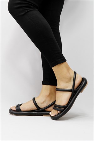 Siyah Düz Taban Kadın Sandalet 2185