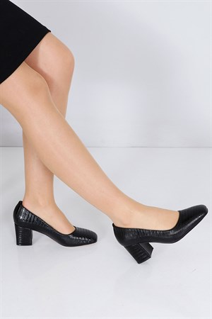 Siyah Timsah Kalın Topuk Kadın Ayakkabı 830