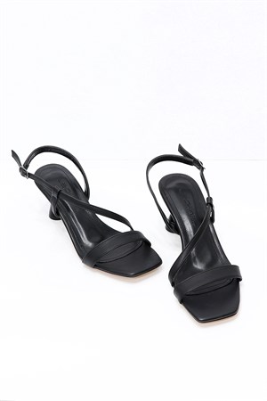Siyah Topuklu Kadın Sandalet 856