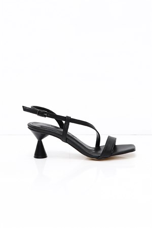 Siyah Topuklu Kadın Sandalet 856