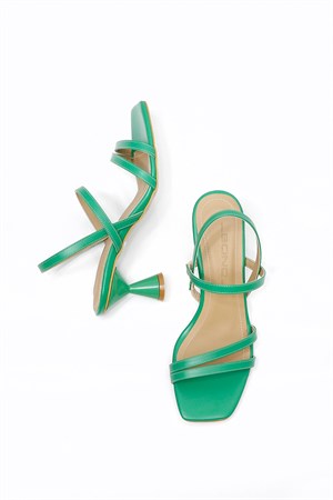 Yeşil Topuklu Kadın Sandalet 823